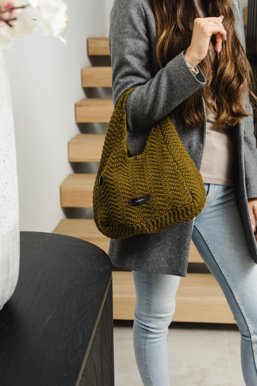 Wavetrack Dumpling Knitted Bag-Olive
