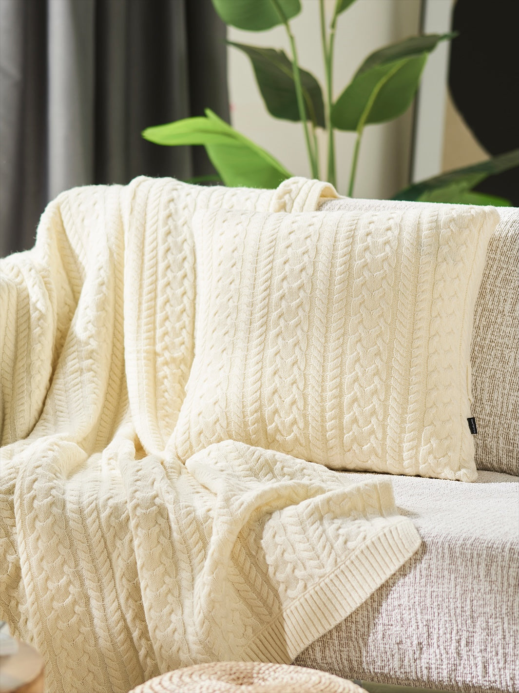 Twister Rope Knitted Cushion Cover-Creamy
